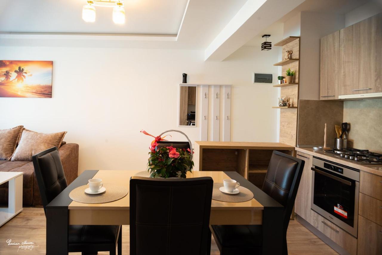 Ayan Moonlight Residence Mamaia Esterno foto